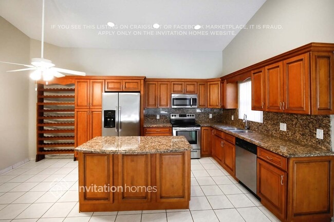 Photo - 14272 SW 52nd St