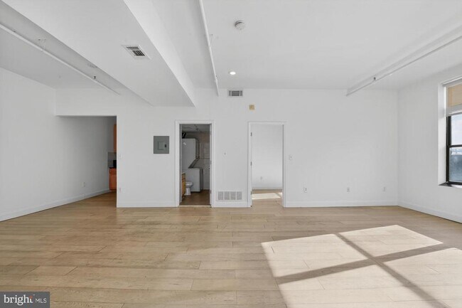 Photo - 301 Spring Garden St Unit 3B