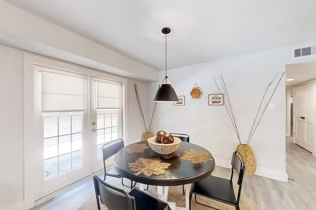 Photo - 6325 Riverview Way Unit A
