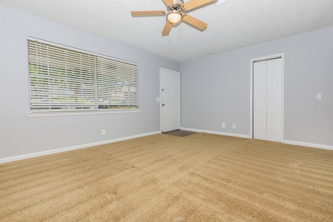 RENOVATED 2BRx1BA: Living room (angle from kitchen entrance)