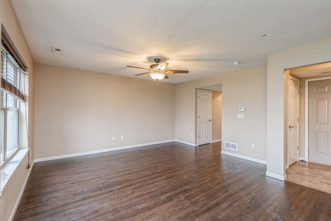 Photo - 320 E 5th St Unit 320 E 5th Street