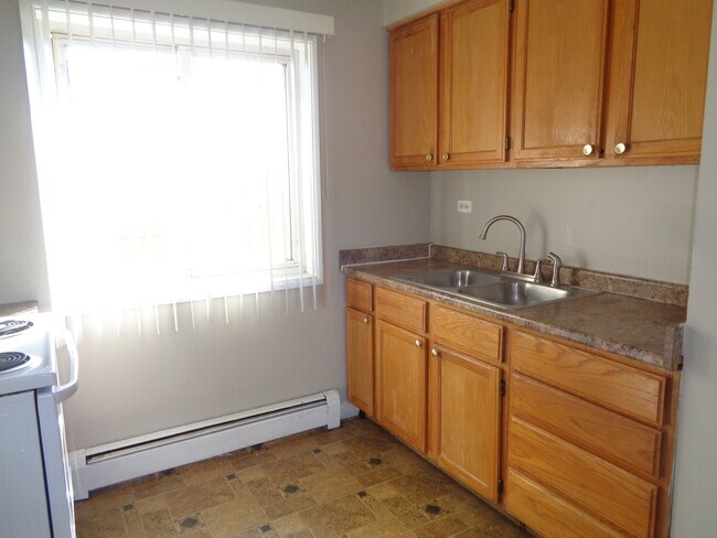 Photo - 5720 W 95th St