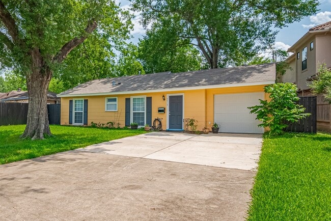 Building Photo - 5513 Fairdale Ln Rental