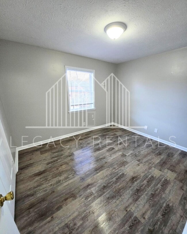 Photo - 107 Robbins Dr Unit 5