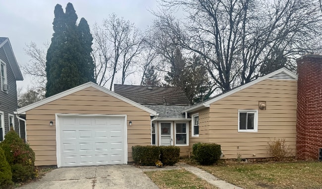 Photo - 322 S Wood St