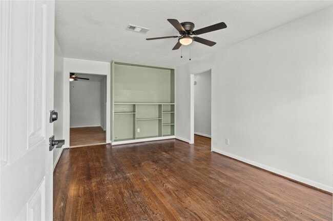 Photo - 2811 Morningside Ln
