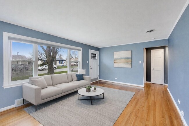 Photo - 306 N Schubert St