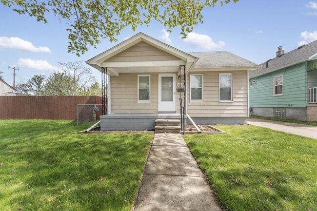 Building Photo - 1866 Hanford Ave Rental