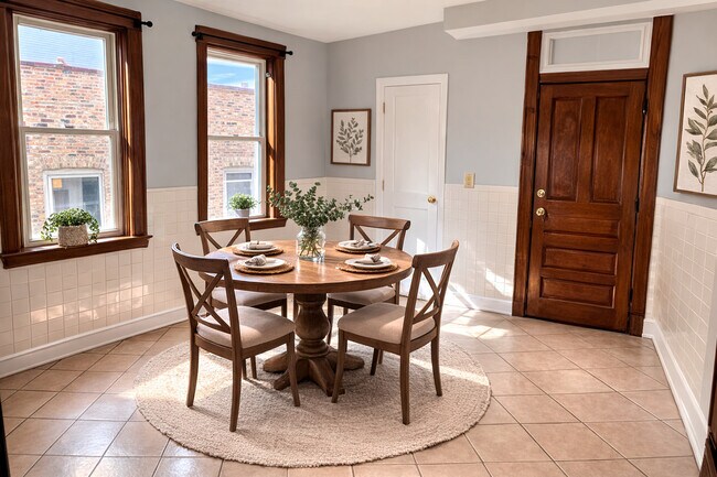 Photo - 2518 S St Louis Ave Unit 2