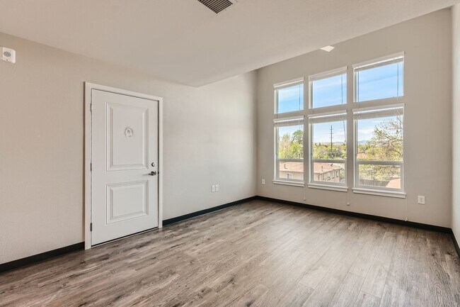 Photo - Dry Gulch Commons