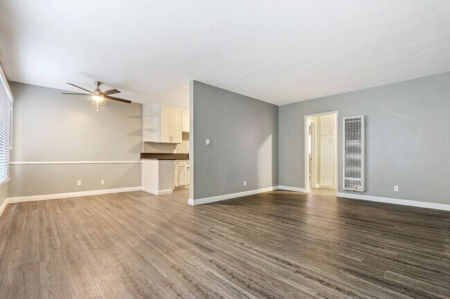 Building Photo - 4046-4052 Coco Avenue Rental