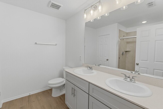 Photo - 2524 Limerick Dr