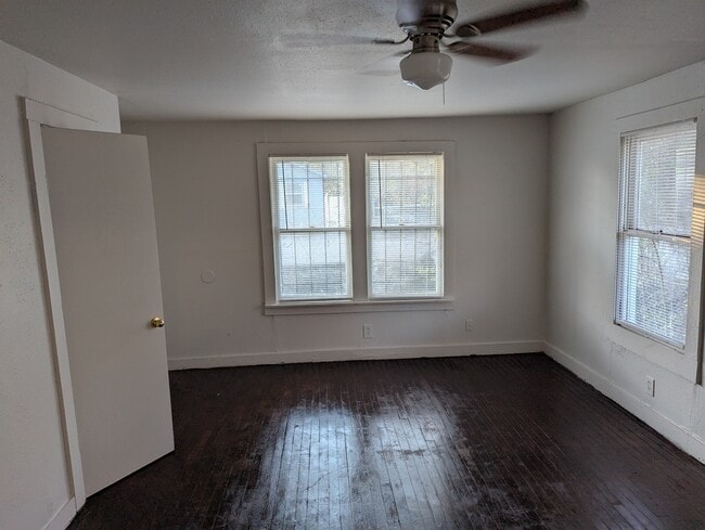 4106 Oxford Street