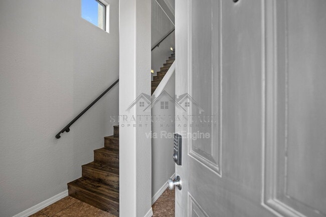 Photo - 5998 N 78th St
