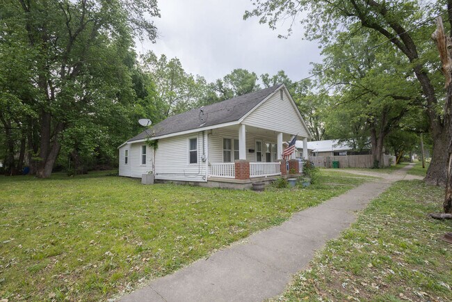 304 W Fort Scott St