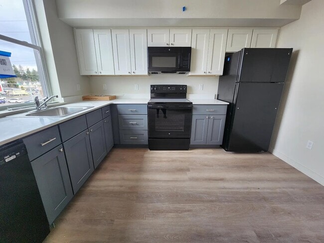 Photo - Amanda Courts Apartments