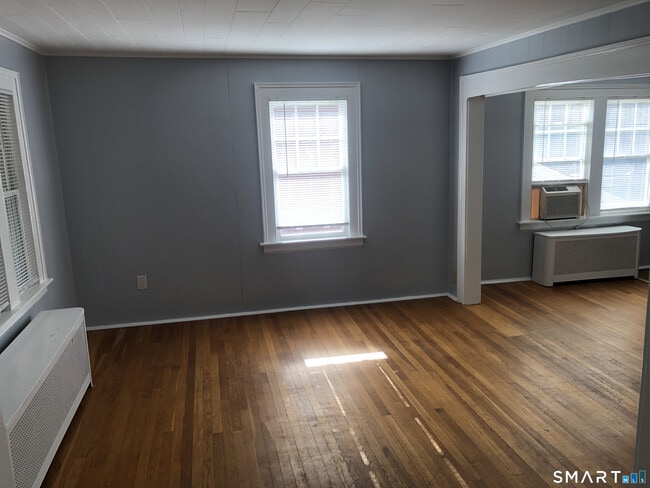 317 Garden St Unit Second Floor