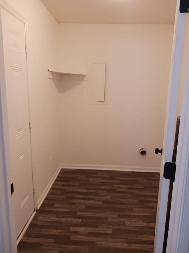 Photo - Two storey 2 Bed Townhouse in great N Chas...