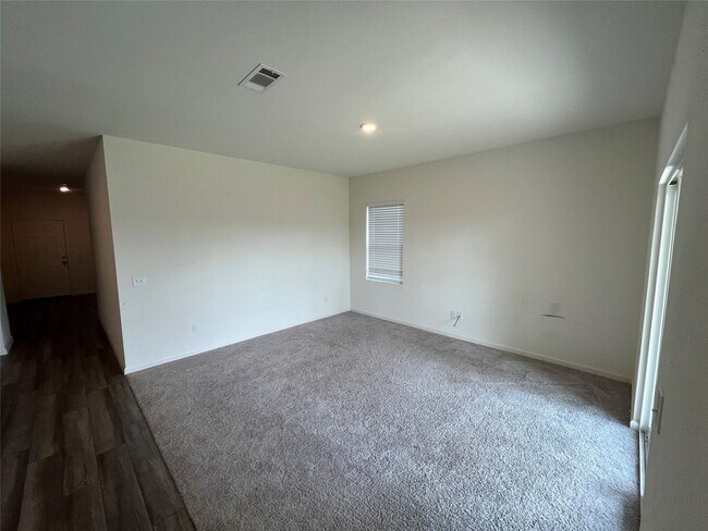 Photo - 22015 Sovereign Hts Ln.