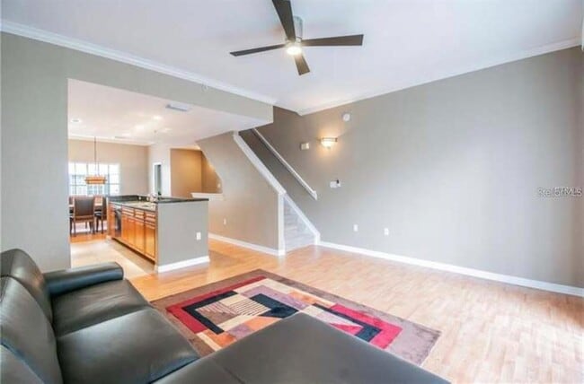 Photo - 121 S Sherrill St