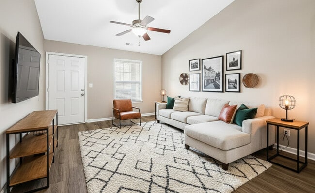 Two Bedroom Garden Floorplan - Meadow Creek Townhomes