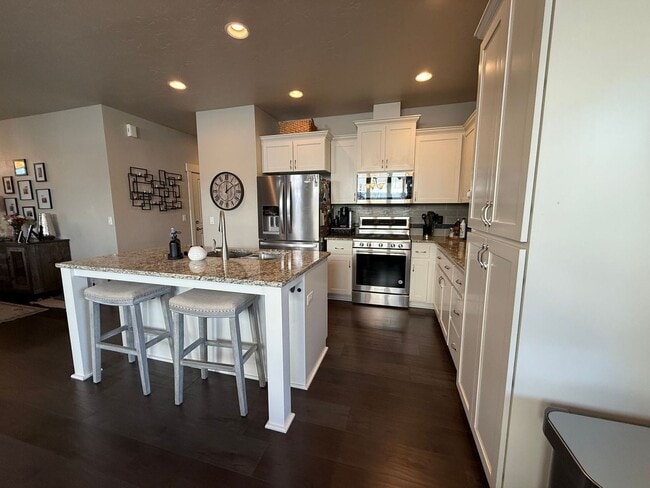 Photo - Beautiful 3 Bed/2.5 Bath Home in SE Bend - Ruby Peak Lane