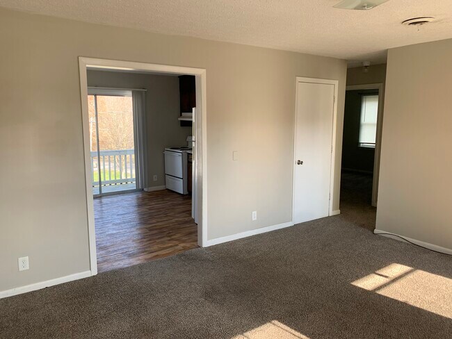 Photo - 105 Hill Rd Unidad 105 Hill Rd Apt D