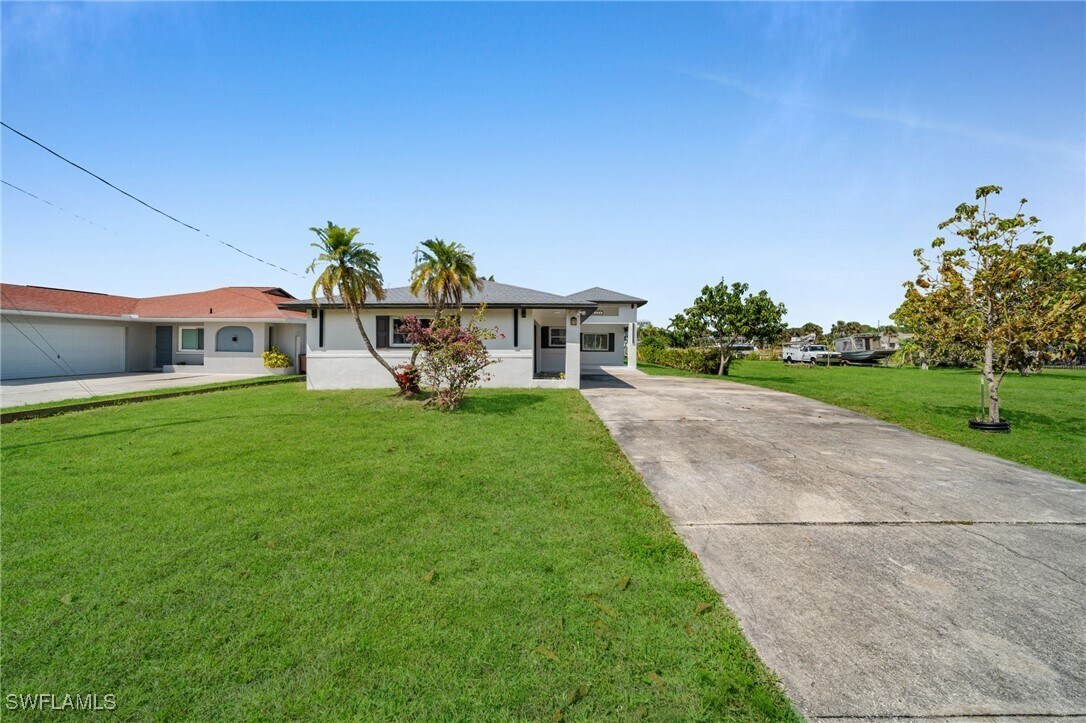 Photo - 2106 E Tobago Cir House