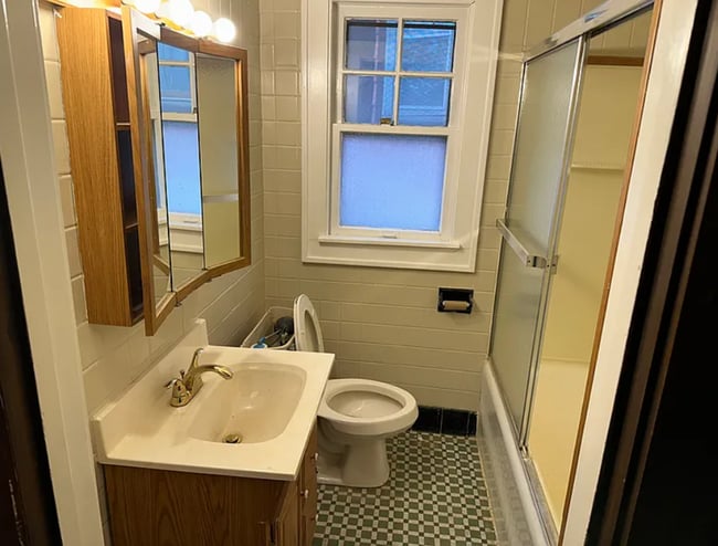 1325 N 39th St Unit 1325 N 39th St.