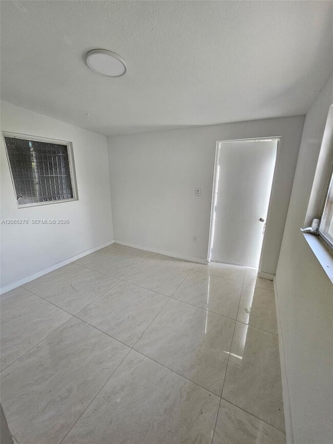 Building Photo - 4473 Parmely St