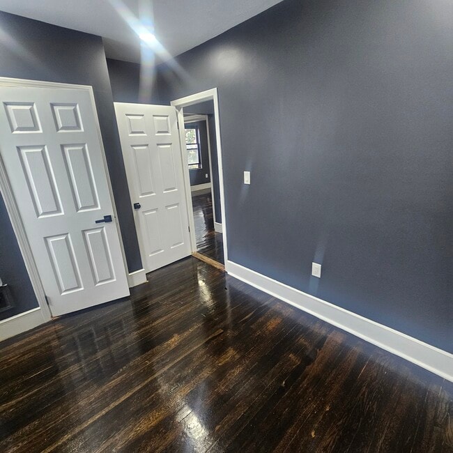 Building Photo - 20 Mildred Ave Unit 3