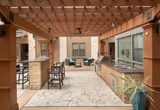 Photo - 3206 Revere St Unit b9