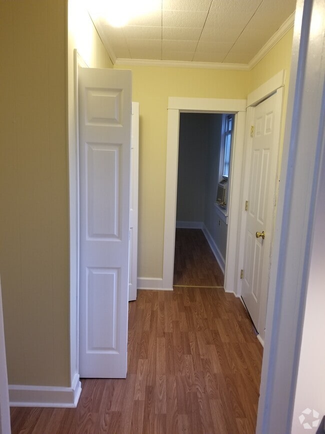 Building Photo - 1324 pennsylvania ave Rental