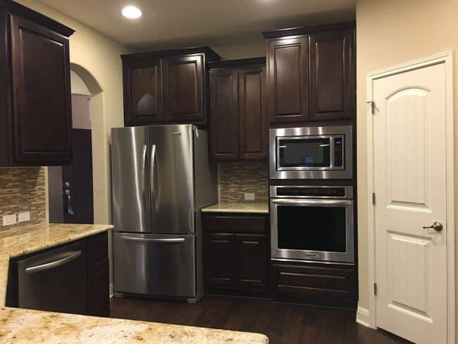 Photo - GORGEOUS LARGE 1 STORY IN WHITESTONE OAKS