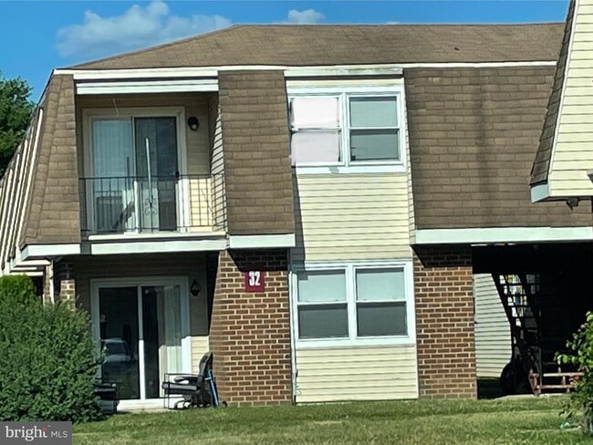 Photo - 3 Florence Tollgate Pl Apartment