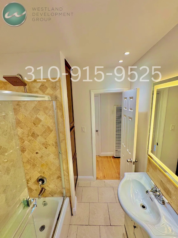 Photo - 3178 S Barrington Ave Unidad 106