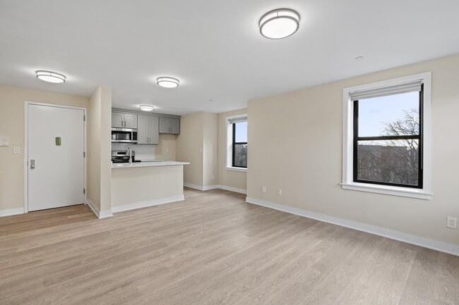 Photo - 135 Wakefield Ave Apartments Unit 401