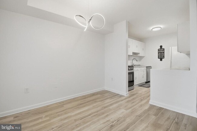 Photo - 5250 Valley Forge Dr Unidad 306