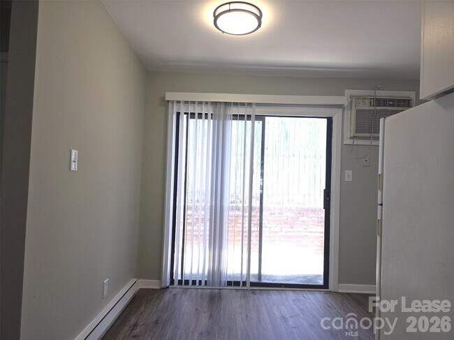 Photo - 3940 Arbor Ln