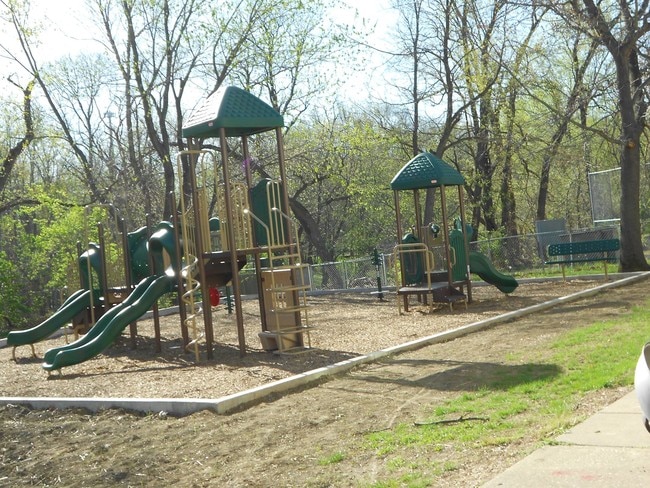 Photo - River Run Apartments