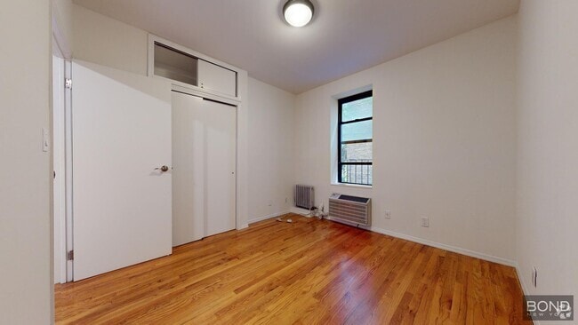 Building Photo - 240 Waverly Pl Unit 21 Rental