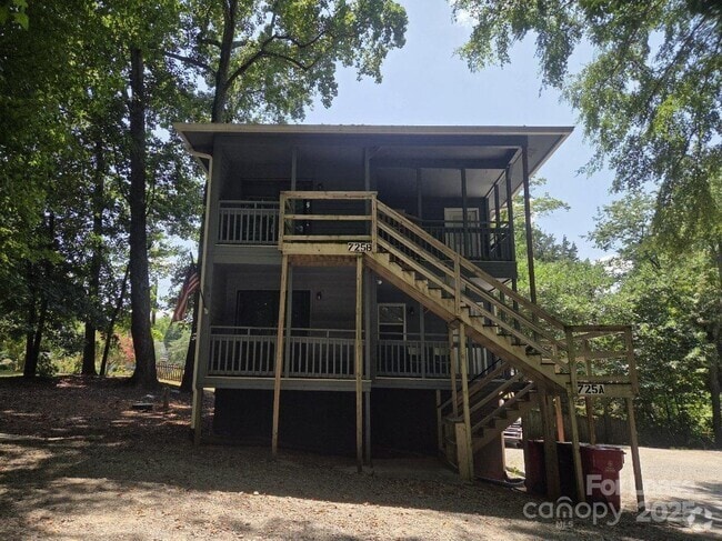 Building Photo - 725 N Main St Unit B Rental