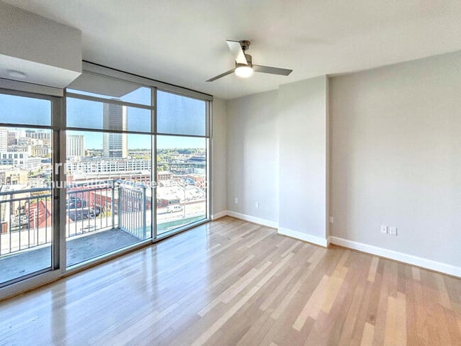 Photo - Modern Downtown Richmond 1BR Condo with In... Unit 1207