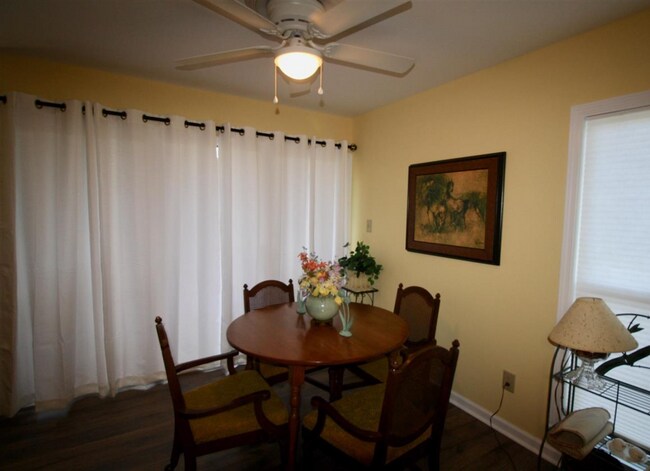 Photo - 800 St Andrews DriveLinville Gdns