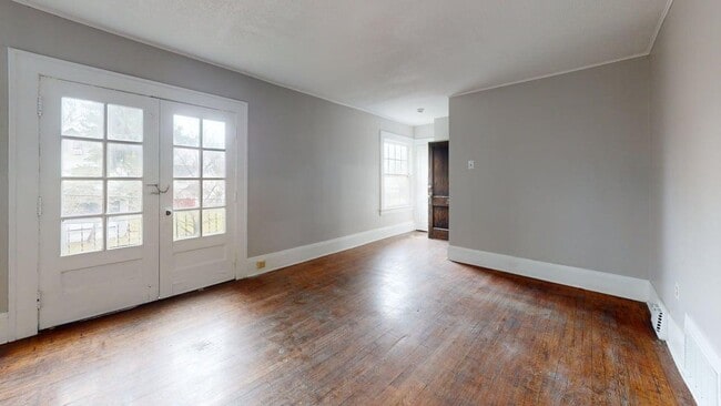 Photo - 764 Work Dr Unit 764 Work Dr -  2