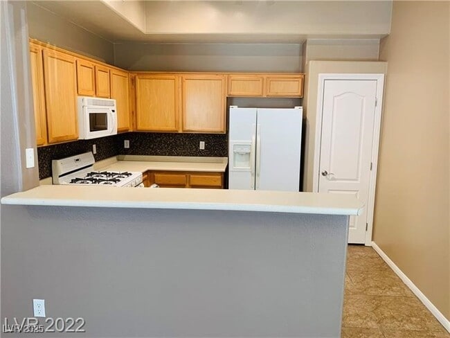 Building Photo - 3460 Cactus Shadow St Unit 101 Rental