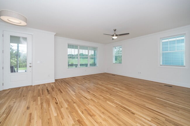 Photo - 107 Turner St