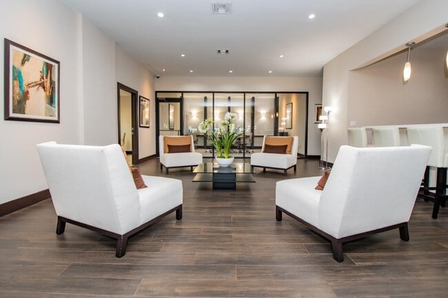 Photo - Legacy Lakeside