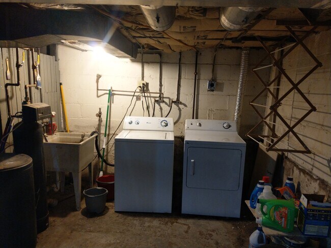 Photo - 822 E Dayton St Unit 1