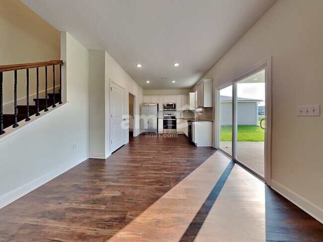 Photo - 939 Tan Tara Trl